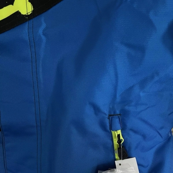 Castle X code coat 🔥 - Picture 3 of 4